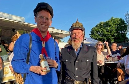 Der Maibaum steht