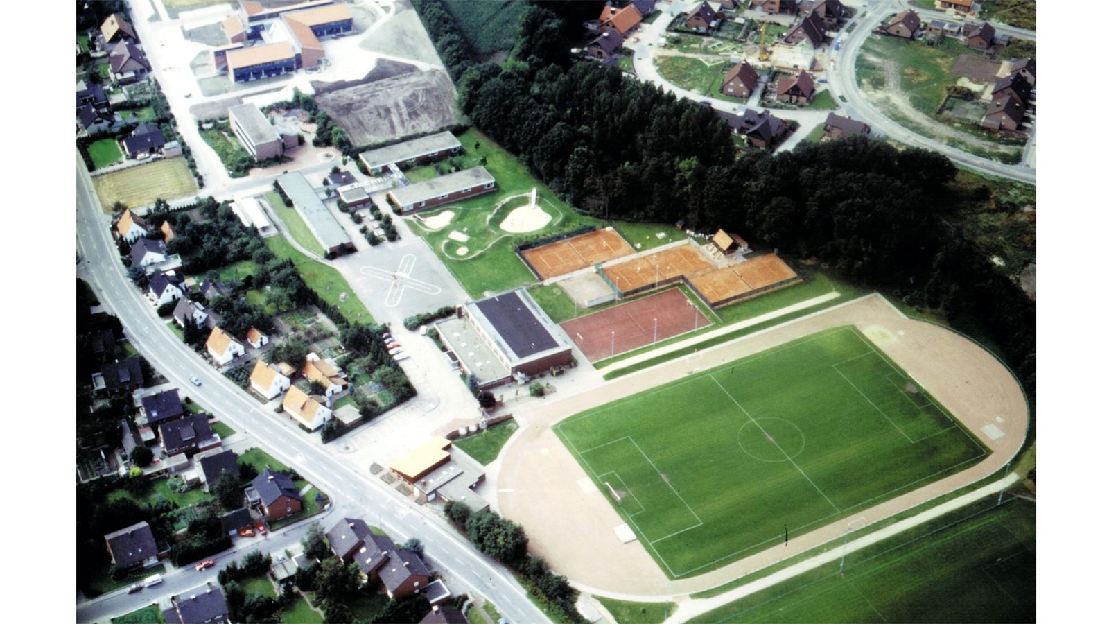 Luftbild Sportplatz